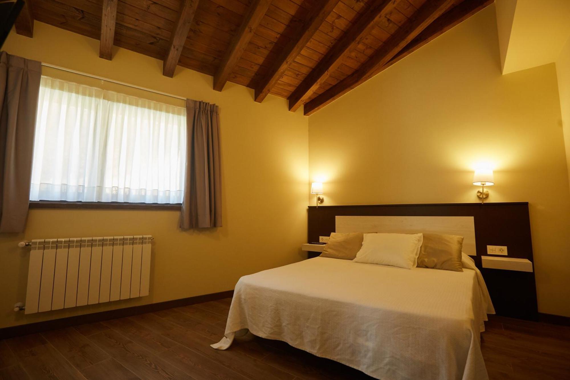 Apartamentos Rurales Casa La Piedra Collía Eksteriør billede