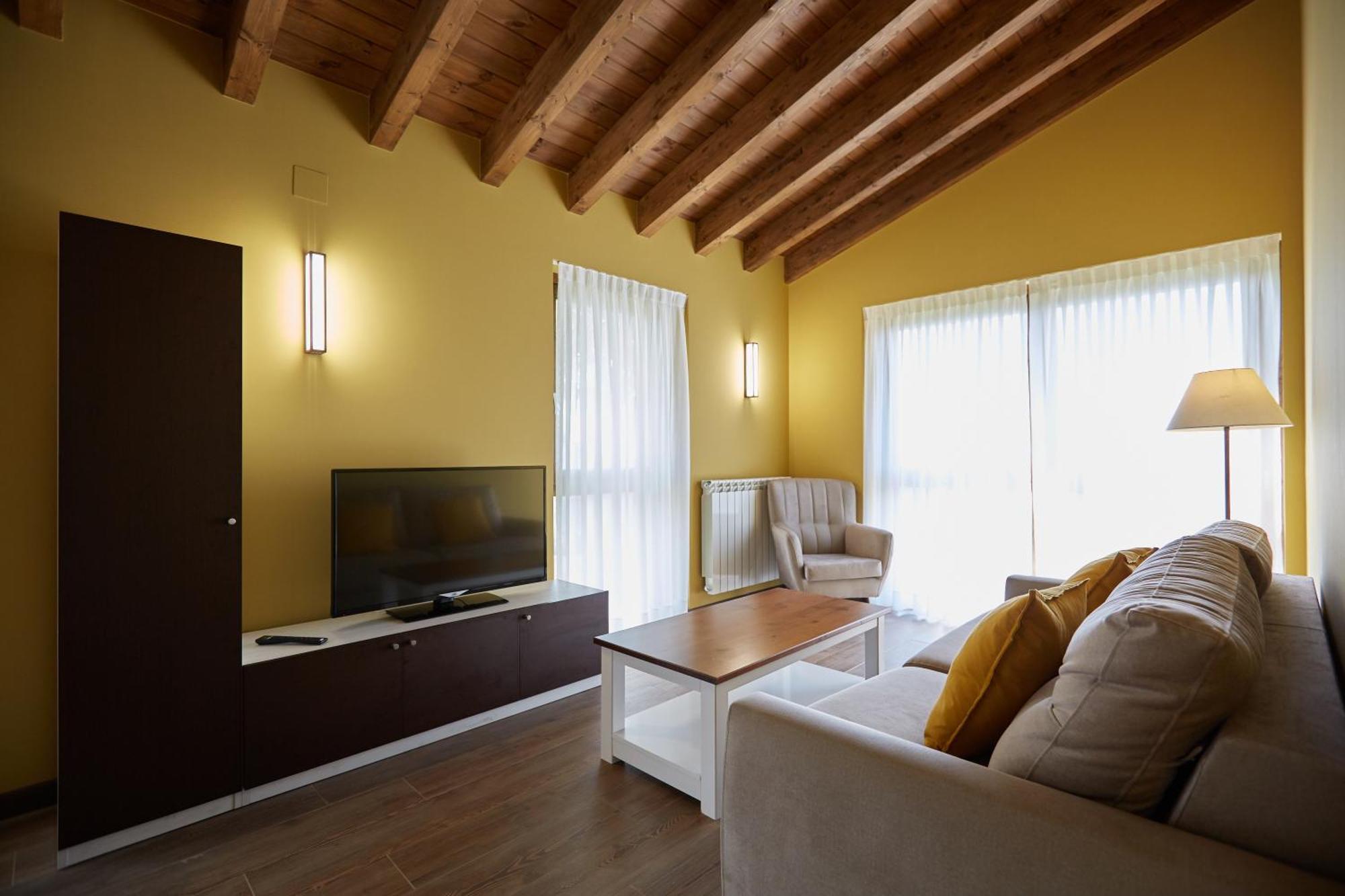 Apartamentos Rurales Casa La Piedra Collía Eksteriør billede